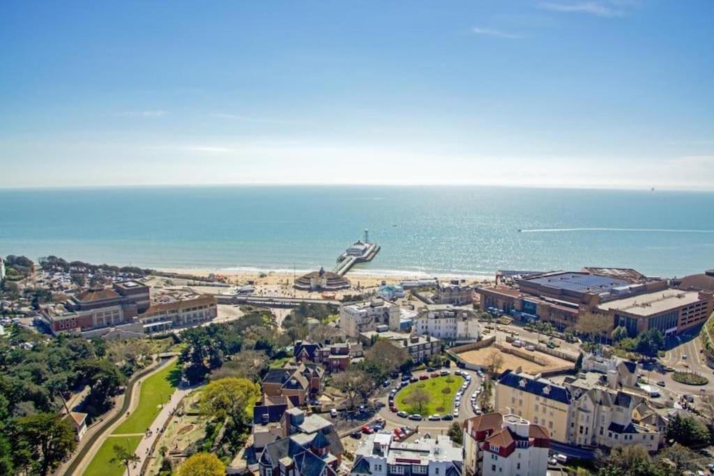 Bournecoast - Stylish Flat With Balcony - Sea Glimpses - 10 Min Walk To Beach - Parking - Wifi - Fm8405 伯恩茅斯 外观 照片